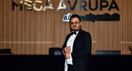 Ünlü Dr. Erkan Kara’dan yeni yaşına muhteşem kutlama