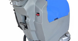 Berker B50 İtmeli Yer Yıkama Makinesi ile Profesyonel Temizlik