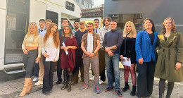 “3 2 1 KAOS” Sete Çıktı: Absürt Komedi Dünyasında Yeni Bir Dönem Başlıyor