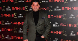 Tarihi Ali Baba Balık Lokantası sahibi Kenan Yıldız’dan geceye damga vuran kutlama