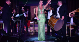 Petek Dinçöz Batum’u Salladı: “14 Şubat’ın En Şık Kadını Benim!”