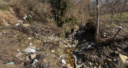 Safranbolu’nun Köylerinde Çöp Krizi: Konteyner Yok, Dere Yatakları Çöp Dolu