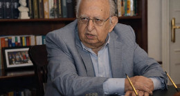 Türk Siyasetinin Acı Kaybı: Hüsamettin Cindoruk 92 Yaşında Vefat Etti