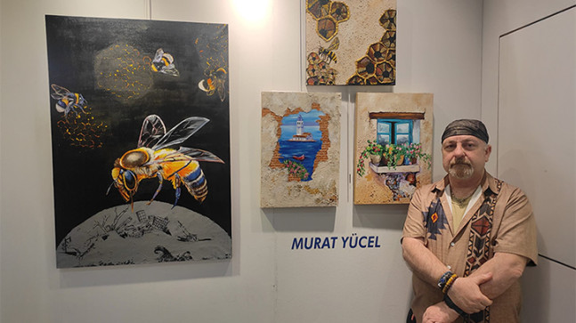 Murat Yücel eserlerini ArtContact Uluslararası Çağdaş Sanat Fuarı’nda sanatseverlerle buluşturdu