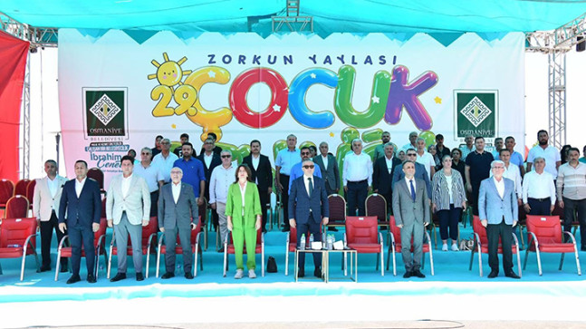 Osmaniye’de 29. Zorkun Çocuk Şenliği Renkli Görüntülere Ev Sahipliği Yaptı