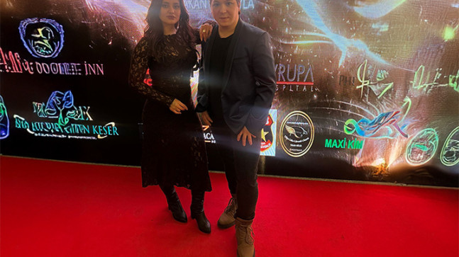 Kameranın Büyülediği Kadın: Medine Pınar Oğurlu’nun Çok Yönlü Yolculuğu