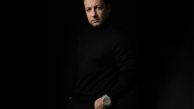 Oyuncu Doğan Alioğlu kariyerine yeni dijital platformu ve güçlü yetenekleriyle devam ediyor