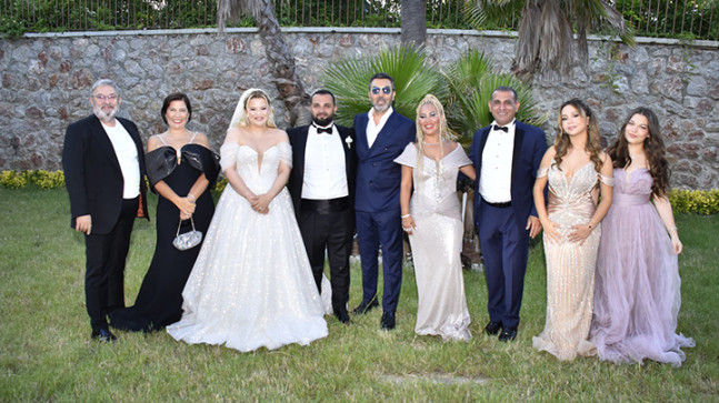 Gümüşdere Köyü’nde Masal Gibi Düğün: Melis Salman ve Emirhan Baran Dünyaevine Girdi