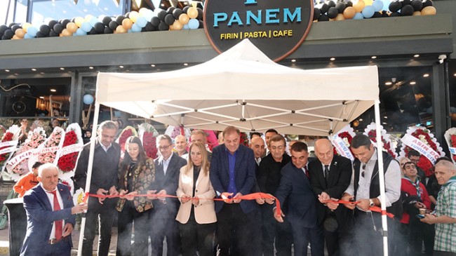 Panem Pasta Fırın Cafe açılışına yoğun ilgi