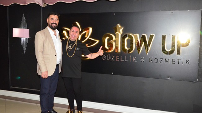 Giow Up İnternational Güzellik & Cosmetic ünlü fenomen Murat Övüç’ü ağırladı