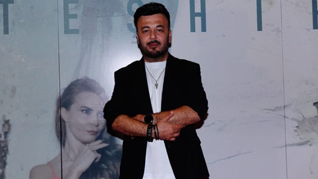 Serkan Dokan’dan sarsıcı iki film: Hem yapımcılığını üstlendiği hemde başrol oyuncusu olduğu “Savaş Çocuklar Makarna” ve “Teşhir” ile sanatla güçlü mesaj!