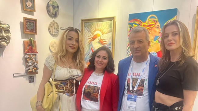 3S Kültür ve Sanat Derneği’nden SAKUDER’e Sanat Dostluğu: ArtContact İstanbul’da İlk Ortak Adım