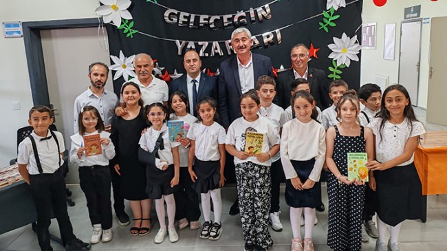 Kozaklı halkı “Geleceğin Yazarları”na sahip çıktı