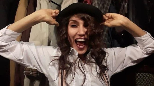 Neslihan Güneyan Reklam Setlerine Dönüyor