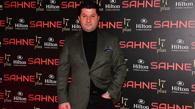 Tarihi Ali Baba Balık Lokantası sahibi Kenan Yıldız’dan geceye damga vuran kutlama