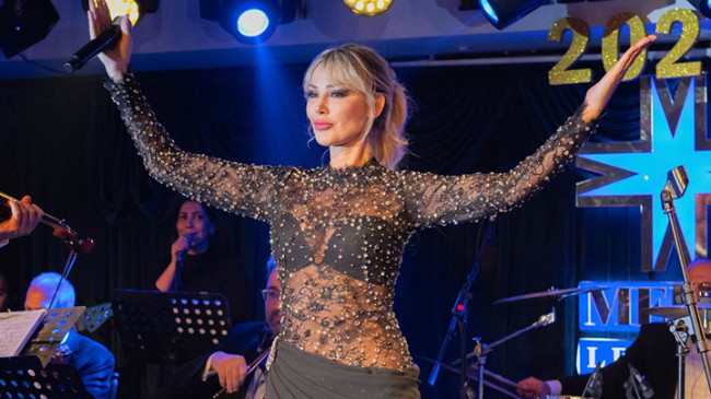 Petek Dinçöz’den Kıbrıs’ta Işıltılı Yılbaşı: “2026 Pırlanta Gibi Geliyor!”