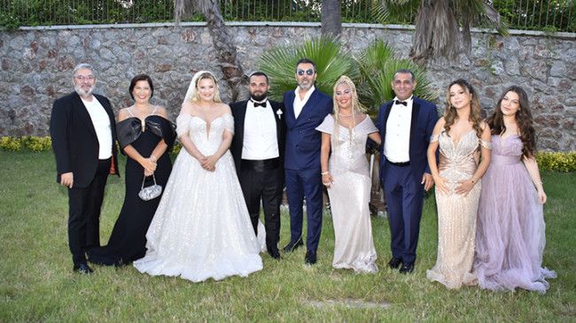 Gümüşdere Köyü’nde Masal Gibi Düğün: Melis Salman ve Emirhan Baran Dünyaevine Girdi